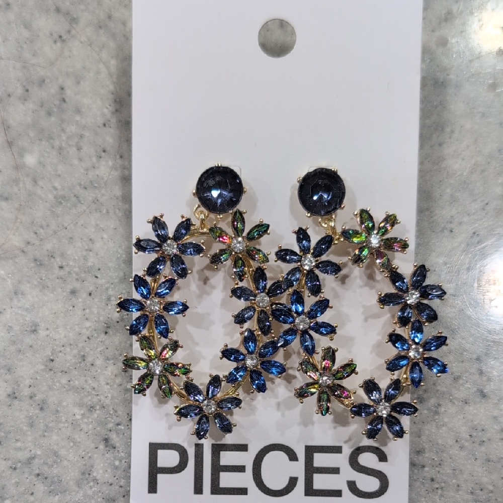 Pieces Multicolor Floral Earrings